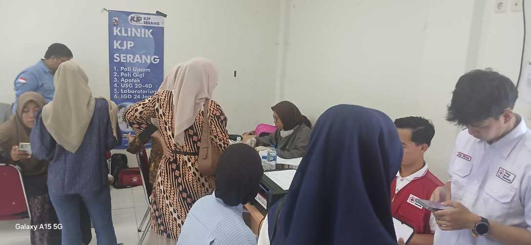 KJP Serang Perkuat Peran Garda Terdepan Kesehatan Lewat Aksi Donor Darah di Universitas Primagraha - arahkita.com